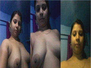 Horny Desi Bhabhi Shows Boobs